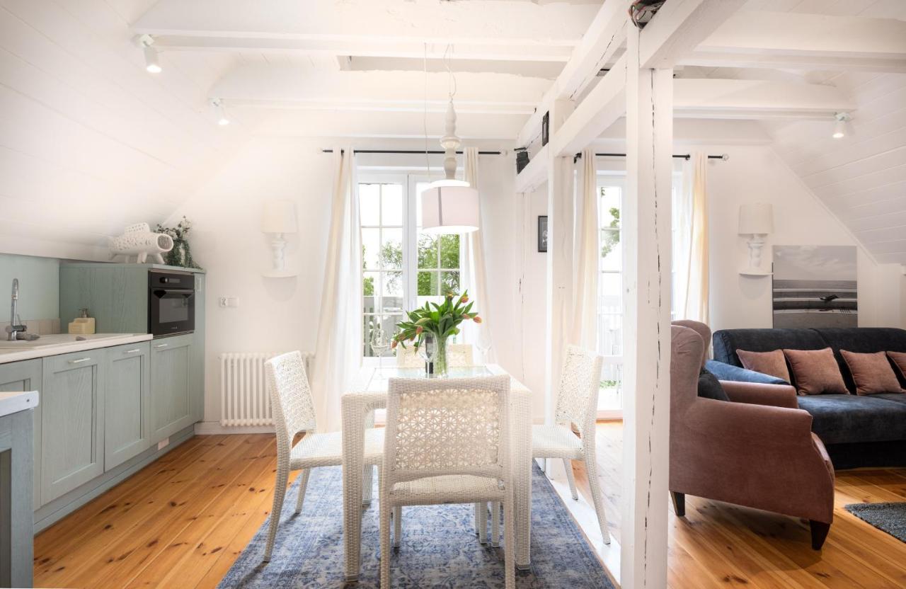 2Homerent Emily سوبوت المظهر الخارجي الصورة